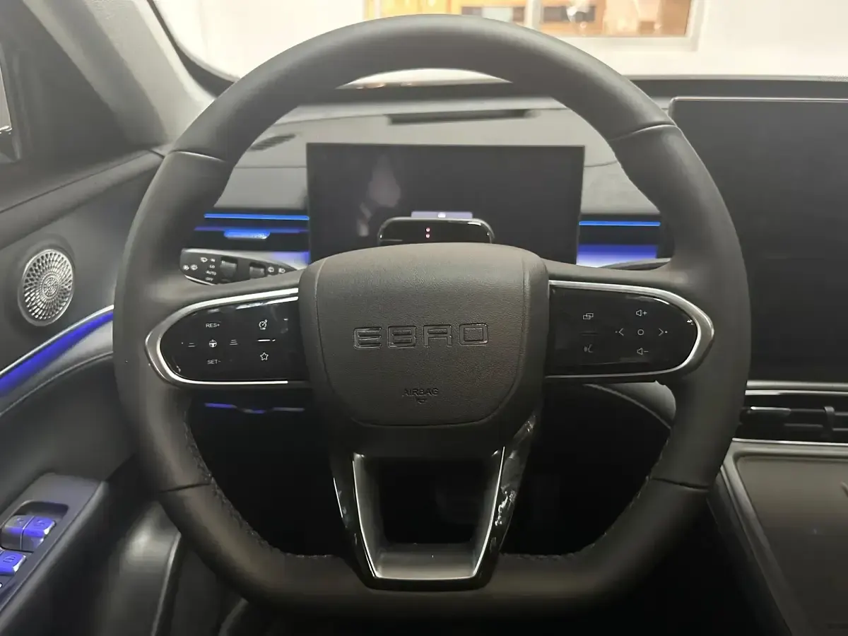 Nuevo Ebro s800 Luxury 147 CV (108 kW) 2025 Negro SUV