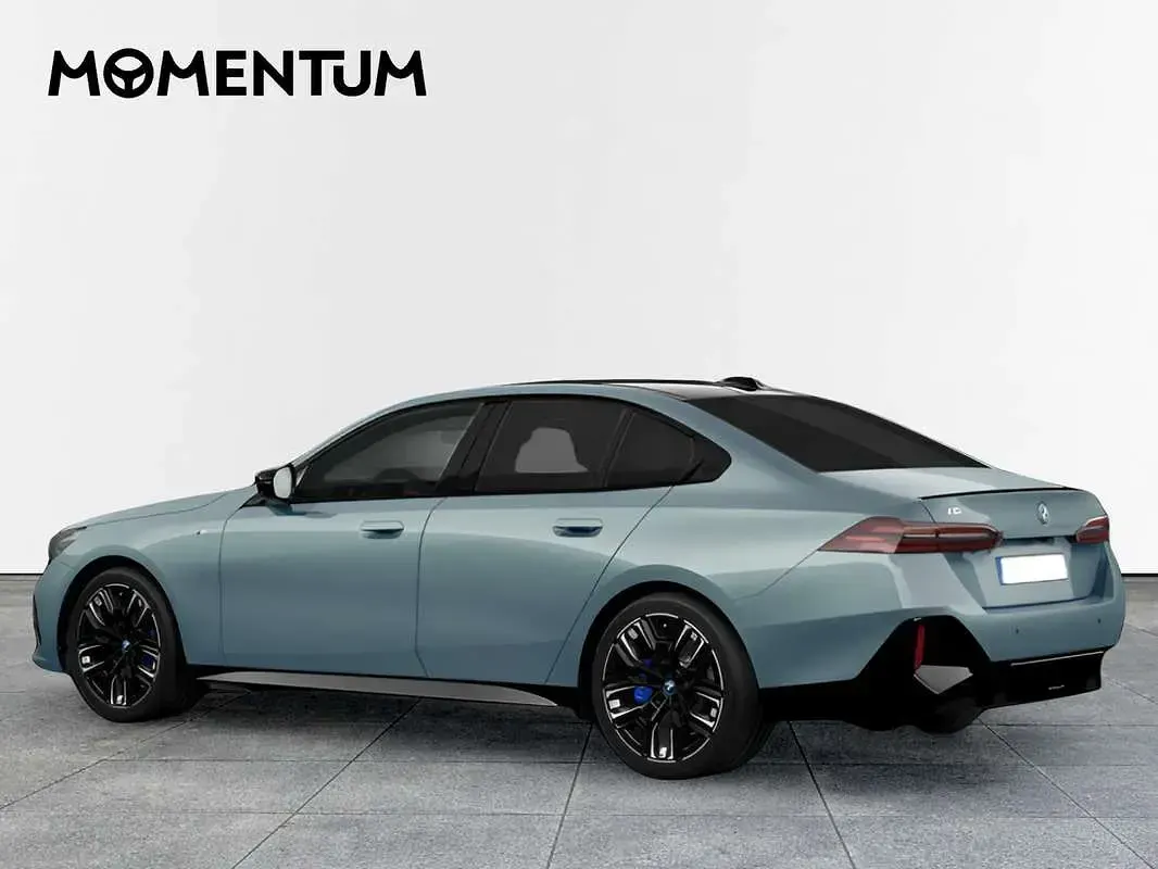 Nuevo BMW i5 442 kW (601 CV) 2026 Verde Berlina