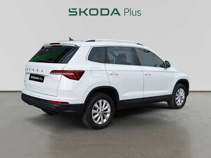 Usado Skoda Karoq Selection 150 CV (110 kW) 2024 Blanco SUV