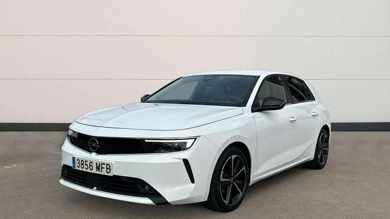 Usado Opel Astra Elegance 131 CV (96 kW) 2023 Blanco Utilitario