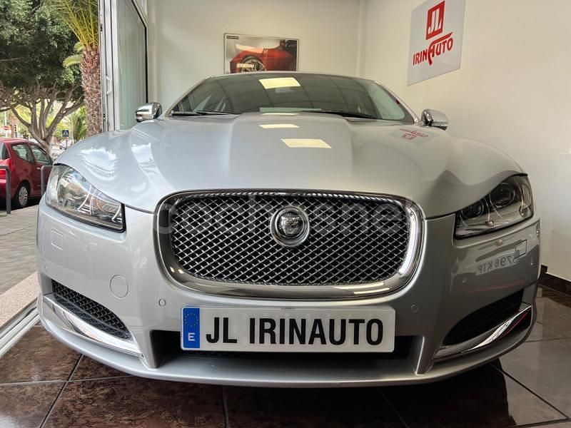 Usado Jaguar XF Luxury 200 CV (147 kW) 2014 Gris / plata Berlina