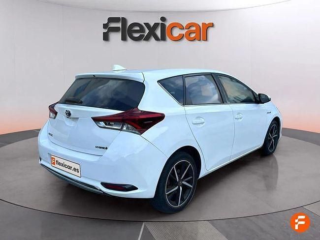 Usado Toyota Auris Hybrid 136 CV (100 kW) 2018 Blanco