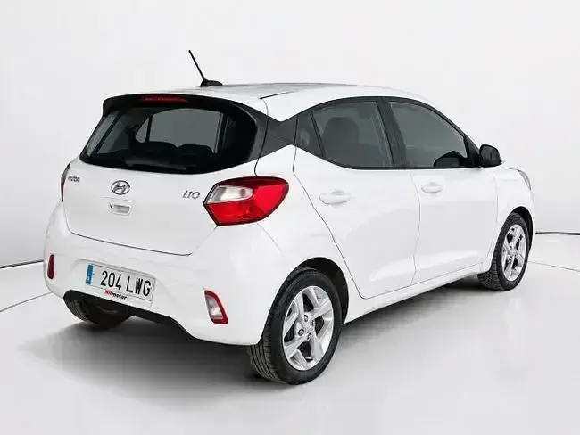 Usado Hyundai i10 67 CV (49 kW) 2022 Blanco Utilitario