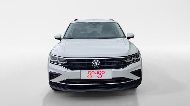 Usado VW Tiguan Life 150 CV (110 kW) 2022 Blanco SUV