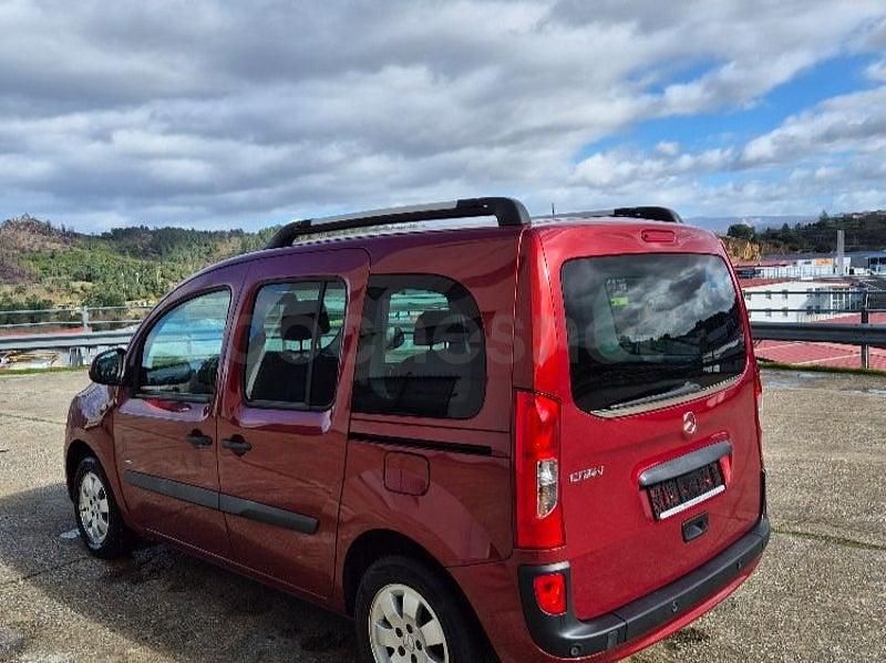 Usado Mercedes Citan 111 110 CV (80 kW) 2016 Granate Familiar