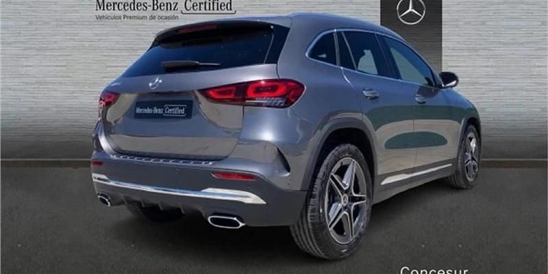 Usado Mercedes GLA200 150 CV (110 kW) 2021 Beige SUV