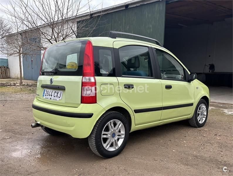 Usado Fiat Panda Dynamic 60 CV (44 kW) 2004 Verde Utilitario