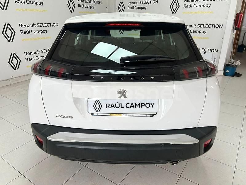 Usado Peugeot 2008 Active 110 CV (80 kW) 2022 Blanco SUV