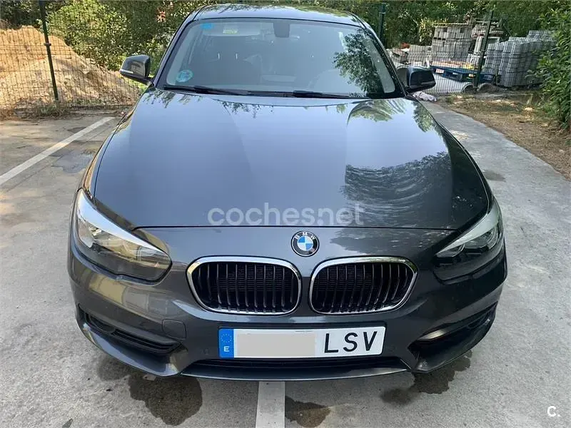 Usado BMW 116 Comfort Edition 116 CV (85 kW) 2016 Gris / plata Utilitario