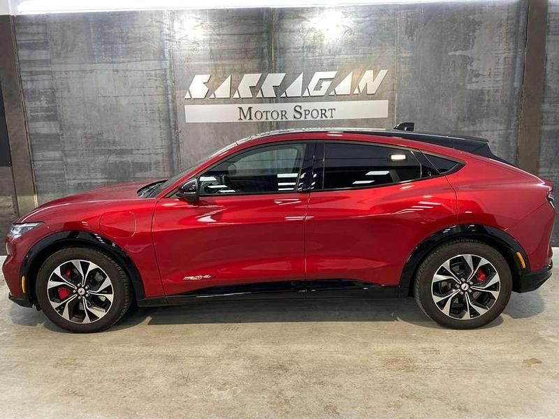 Usado Ford Mustang 351 CV (258 kW) 2021 Rojo SUV