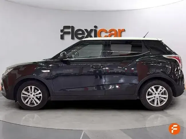 Usado SsangYong Tivoli Limited 128 CV (94 kW) 2019 Negro SUV