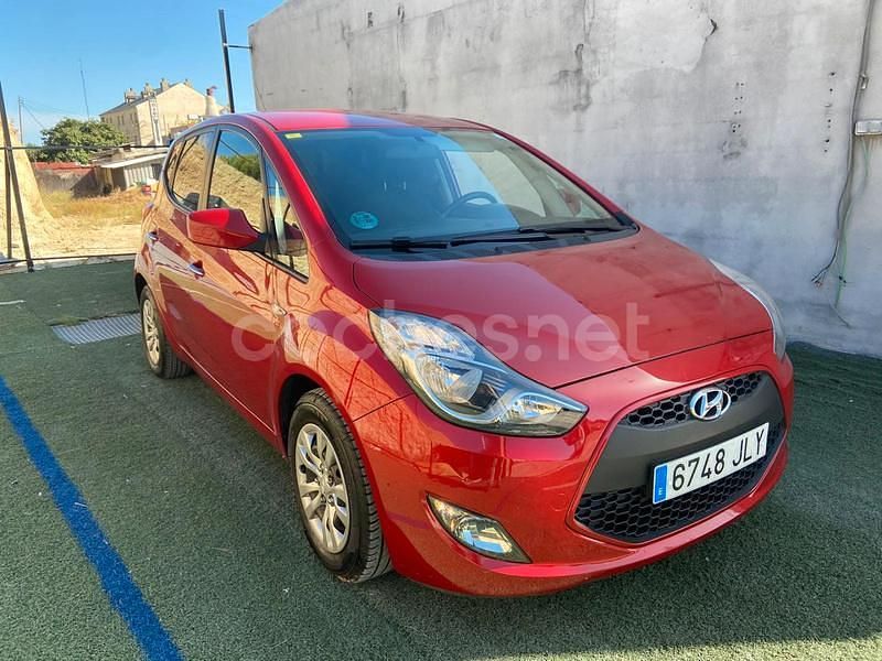 Rojo Usado 2016 Hyundai ix20 Utilitario | 5999 € (Super precio) - Imagen 1/4