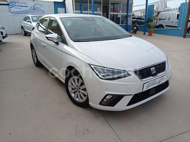Usado Seat Ibiza Style 90 CV (66 kW) 2019 Blanco Berlina