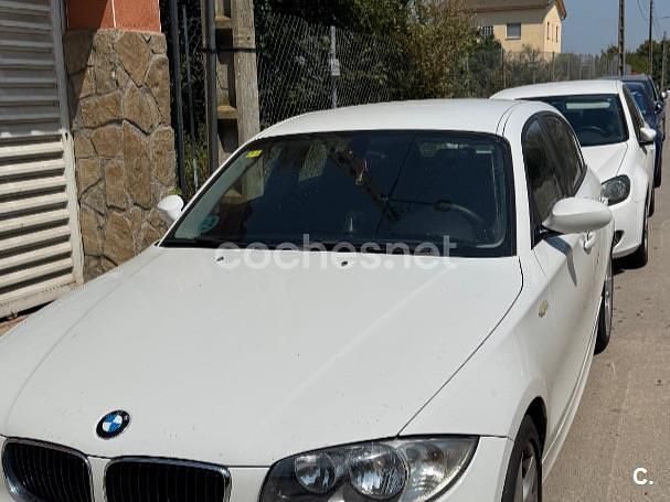 Usado BMW 120 Comfort Edition 150 CV (110 kW) 2007 Blanco Utilitario