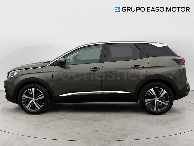 Usado Peugeot 3008 Allure 130 CV (95 kW) 2020 Gris / plata SUV