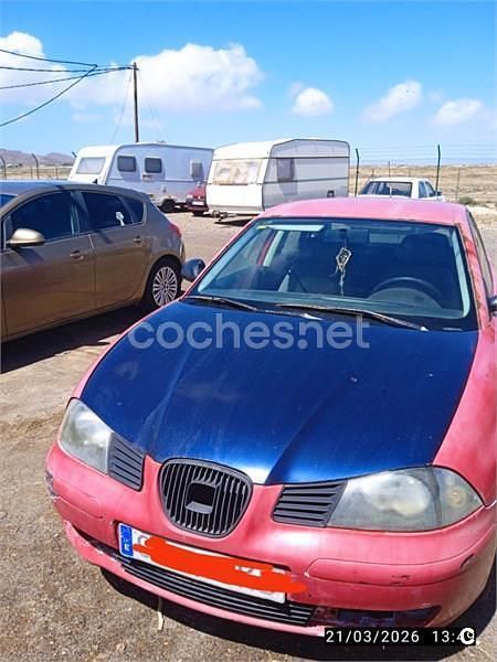 Usado Seat Cordoba Reference 100 CV (73 kW) 2007 Rojo Berlina