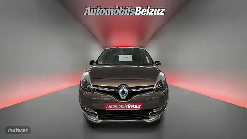 Usado Renault Scenic E-Tech 130 CV (95 kW) 2014 Marrón