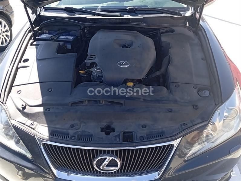 Usado Lexus IS220d Sport Line 177 CV (130 kW) 2008 Azul Berlina