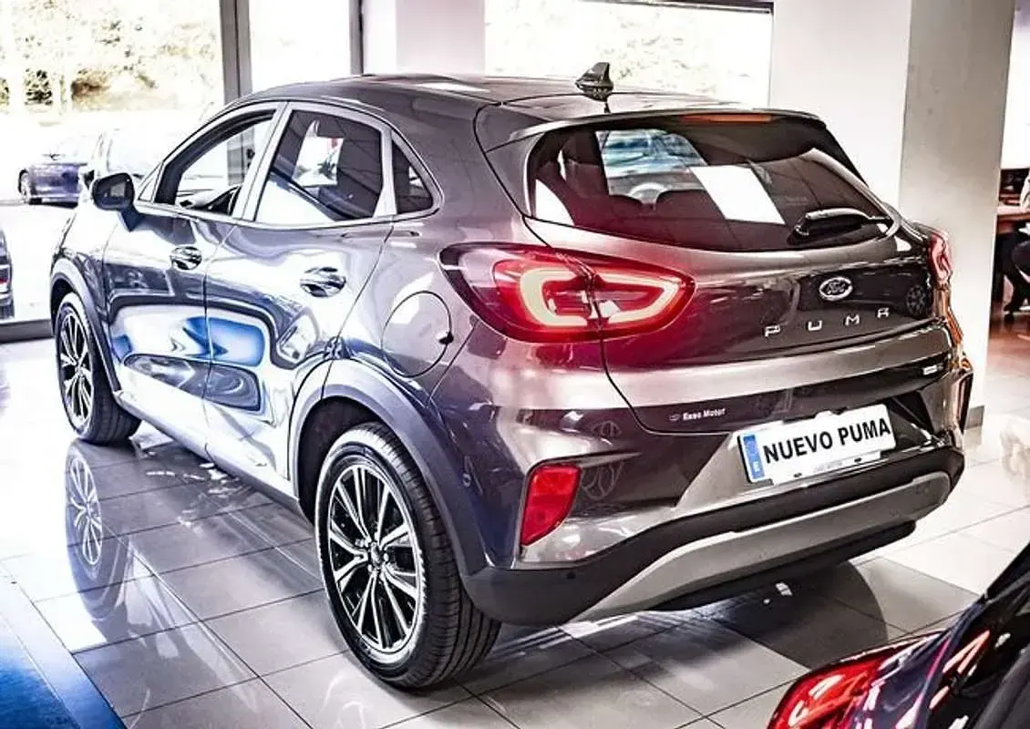 Usado Ford Puma Titanium 125 CV (91 kW) 2024 Gris SUV