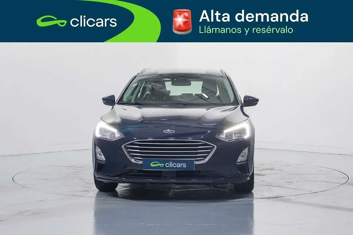 Usado Ford Focus Trend+ 120 CV (88 kW) 2021 Azul Familiar