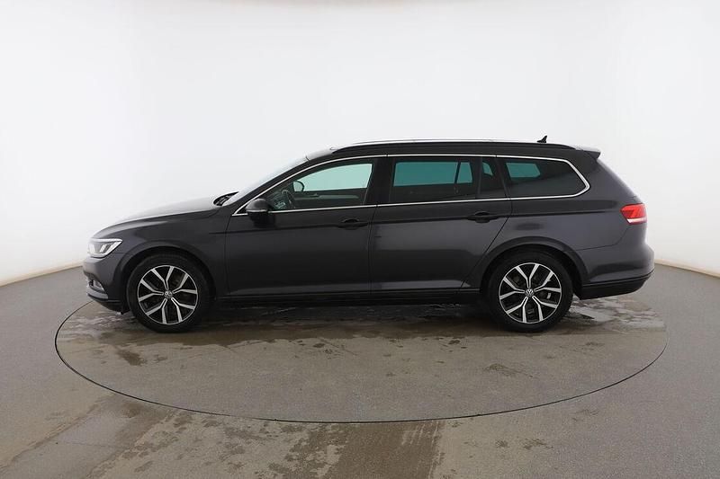 Usado VW Passat Advance 150 CV (110 kW) 2017 Gris Familiar