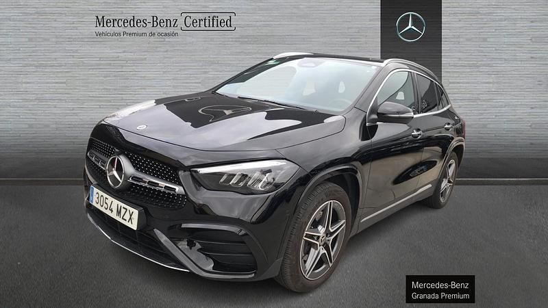 Usado Mercedes GLA250 AMG line 218 CV (160 kW) 2025 Negro noche SUV