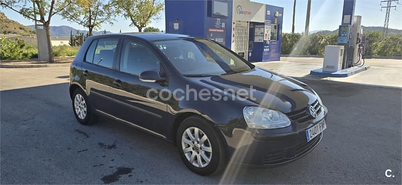 Usado VW Golf IV Highline 140 CV (102 kW) 2006 Negro Berlina
