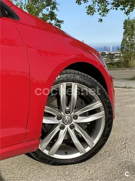 Usado VW Golf VII Sportline 150 CV (110 kW) 2014 Rojo Berlina