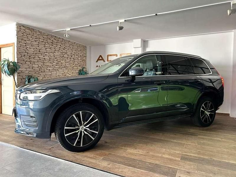 Usado Volvo XC90 Momentum 235 CV (172 kW) 2022 Azul SUV
