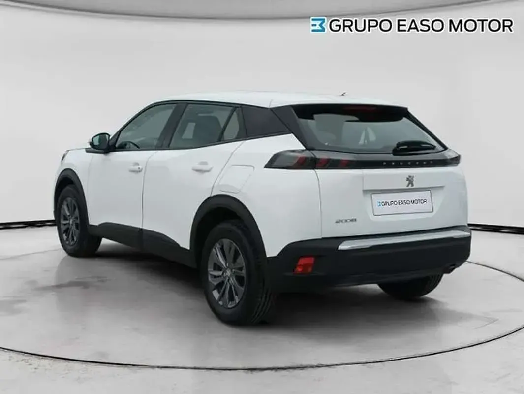 Usado Peugeot 2008 Active 101 CV (74 kW) 2020 Blanco SUV