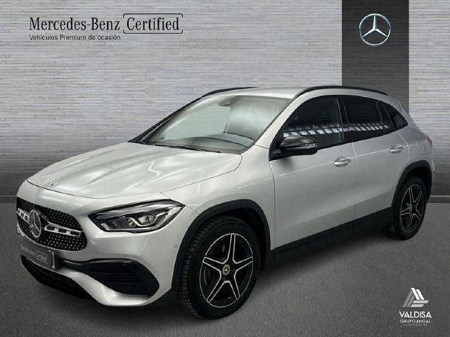 Usado Mercedes GLA250 218 CV (160 kW) 2021 Plata iridio SUV