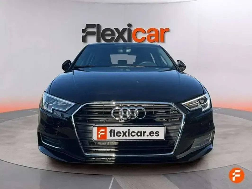 Usado Audi A3 Sportback 110 CV (80 kW) 2017 Negro Utilitario
