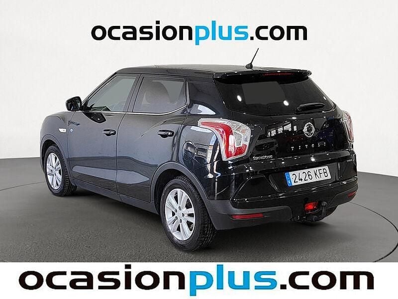 Usado Ssangyong (KGM) Tivoli Limited 116 CV (85 kW) 2017 Negro SUV