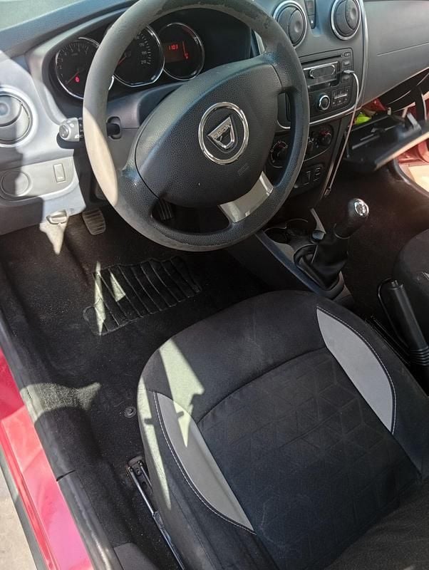 Begagnad Dacia Sandero Stepway 90 HK (66 kW) 2015 Röd