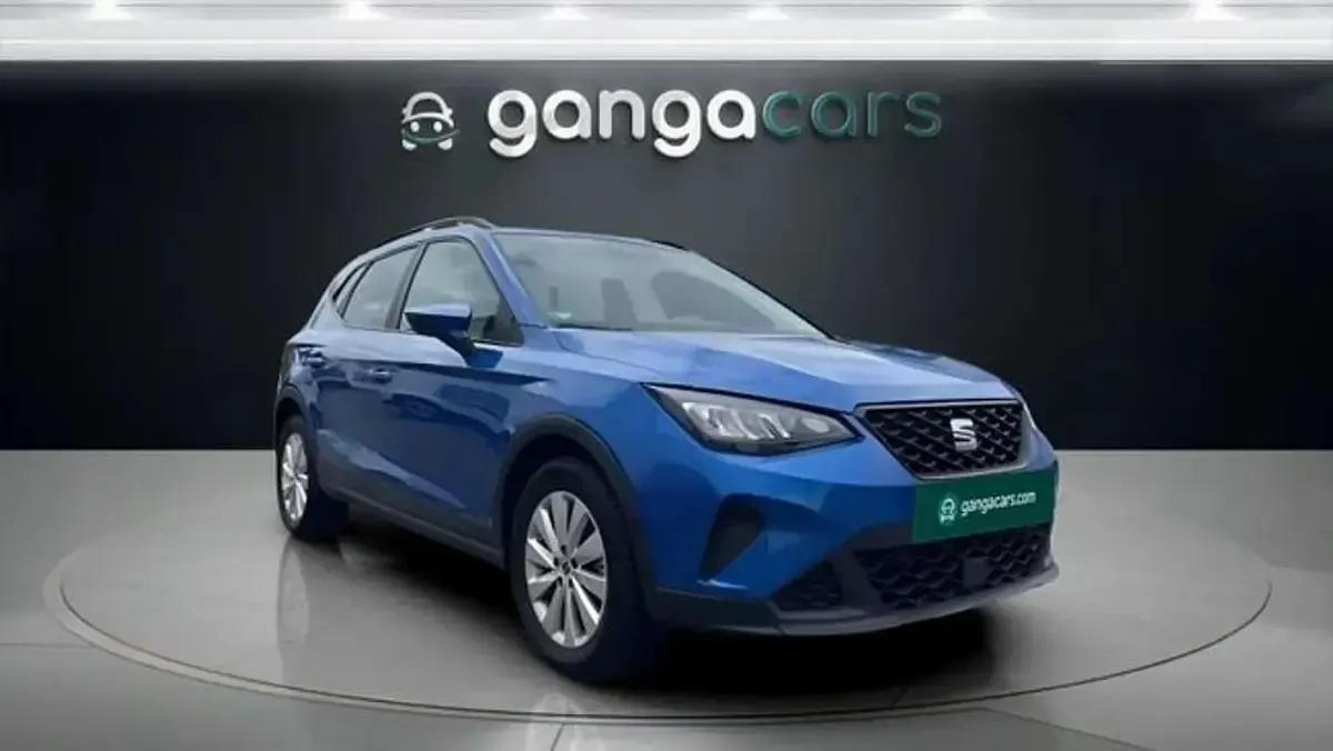 Usado Seat Arona Style 110 CV (80 kW) 2023 Azul SUV