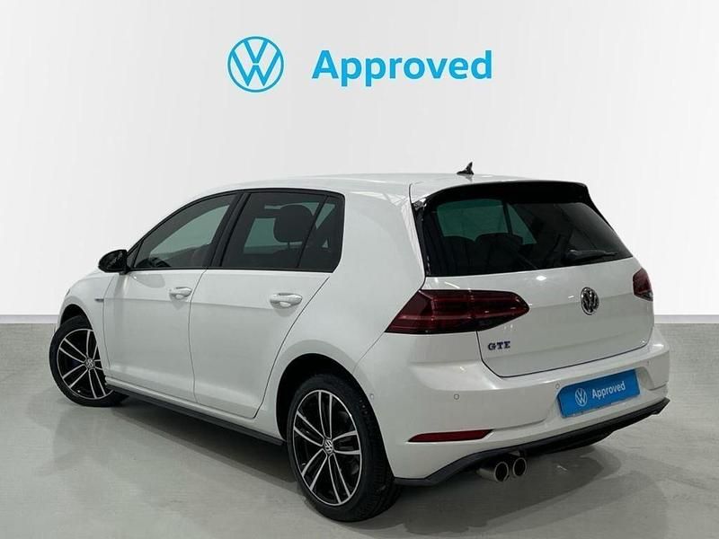 Usado VW Golf VII GTE 204 CV (150 kW) 2020 Blanco Berlina