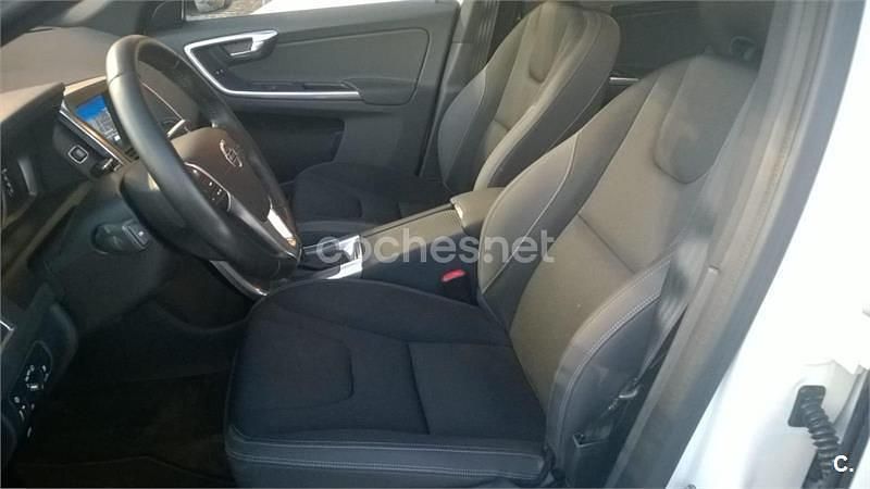 Usado Volvo XC60 Momentum 181 CV (133 kW) 2014 Blanco SUV