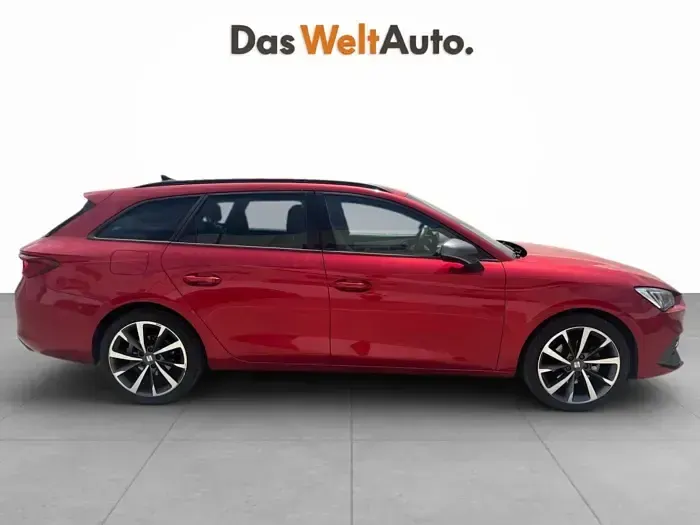 Nuevo Seat Leon FR 150 CV (110 kW) 2026 Rojo Familiar