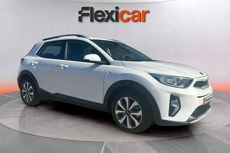 Blanco Usado 2021 Kia Stonic SUV | 14.190 € (Precio justo) - Imagen 1/4