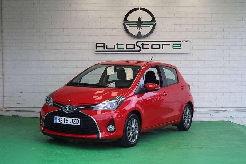 Rojo Usado 2017 Toyota Yaris Utilitario | 13.990 € (Precio justo) - Imagen 1/4
