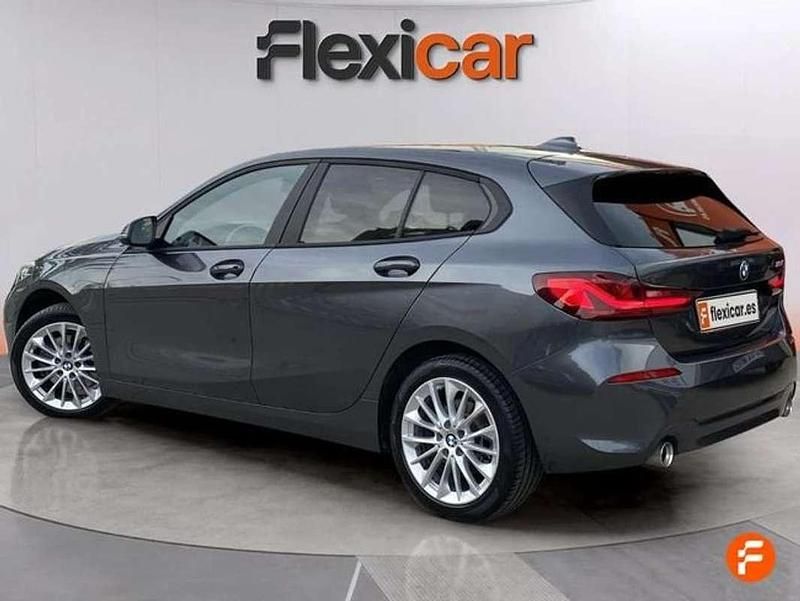 Usado BMW 118 150 CV (110 kW) 2020 Gris Utilitario
