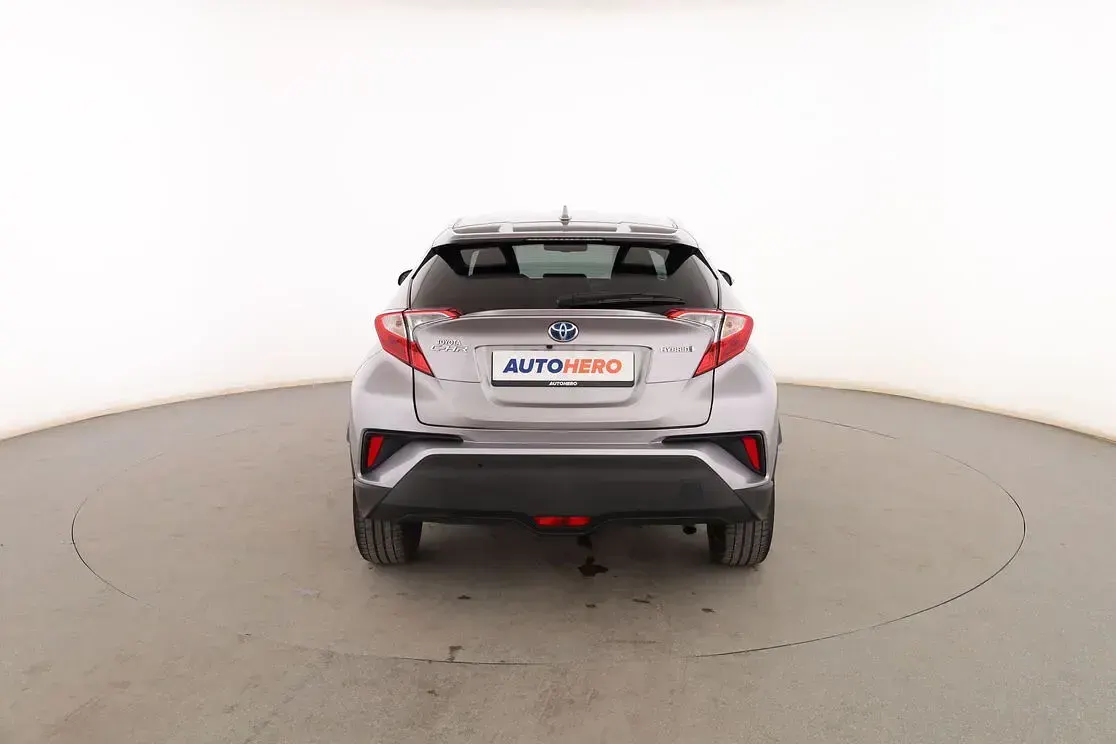 Usado Toyota C-HR Advance 122 CV (89 kW) 2019 Gris SUV