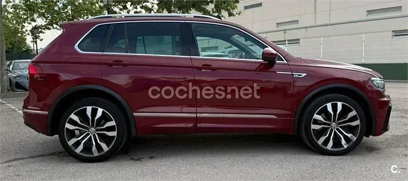 Usado VW Tiguan Sportline 190 CV (139 kW) 2017 Granate SUV