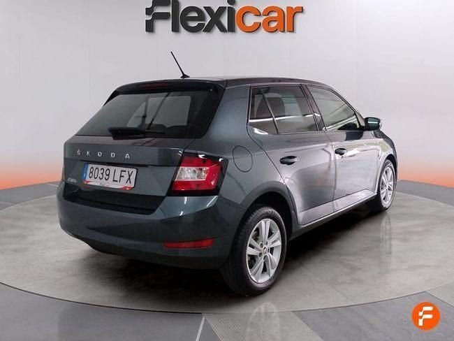Usado Skoda Fabia Ambition 95 CV (69 kW) 2020 Gris Utilitario
