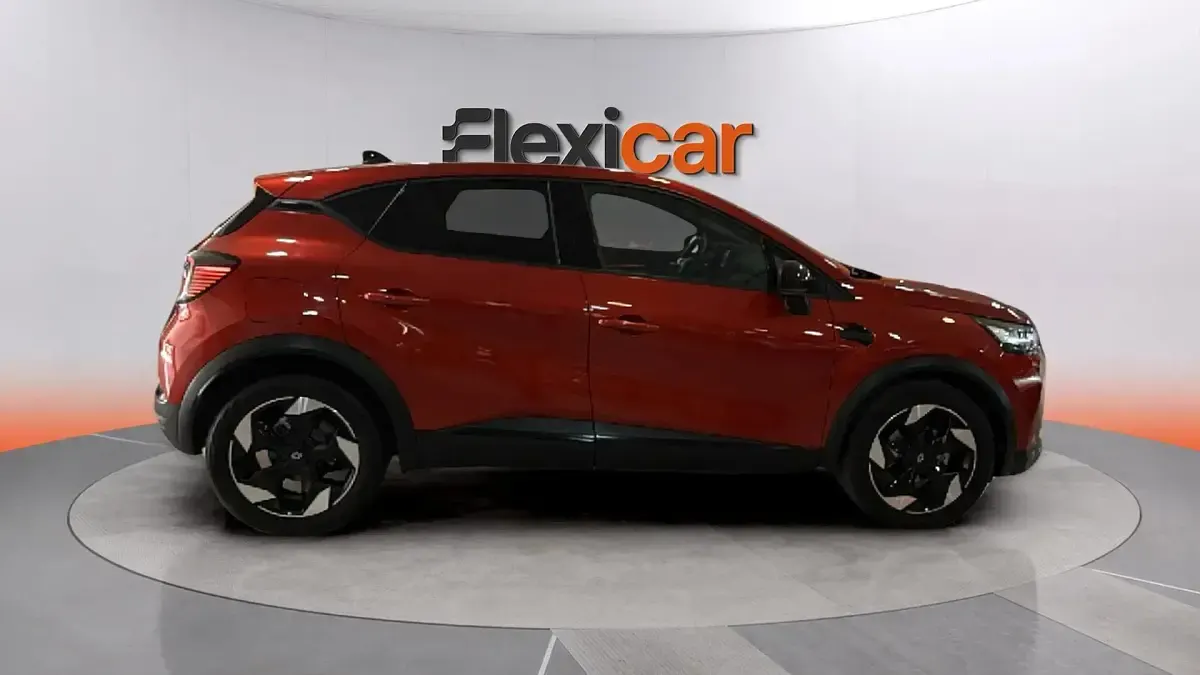 Usado Renault Captur Techno 140 CV (102 kW) 2025 Rojo SUV