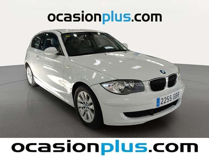 Usado BMW 116 122 CV (89 kW) 2008 Blanco Utilitario