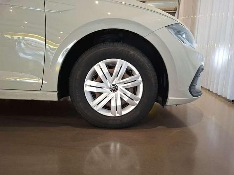 Gris Usado 2022 VW Polo Berlina | 14.190 € (Precio justo) - Imagen 1/2