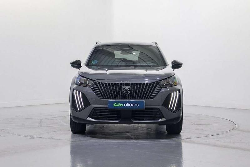 Usado Peugeot 2008 Allure 136 CV (100 kW) 2025 Gris SUV