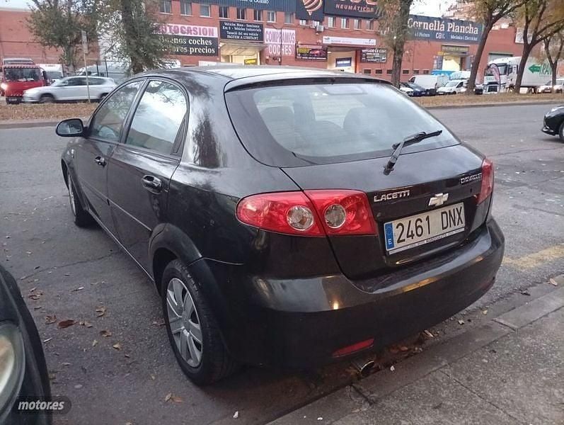 Usado Chevrolet Lacetti 94 CV (69 kW) 2005 Negro