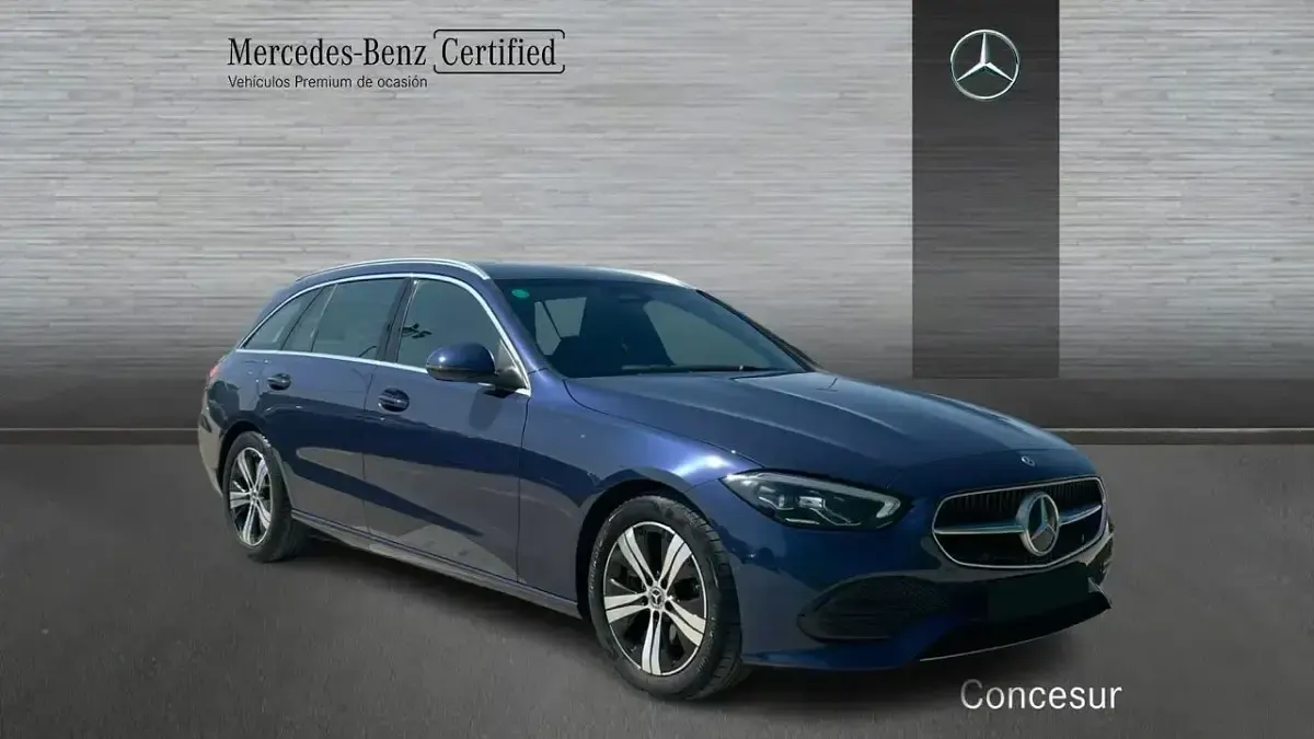 Usado Mercedes C200 163 CV (119 kW) 2025 Azul Familiar